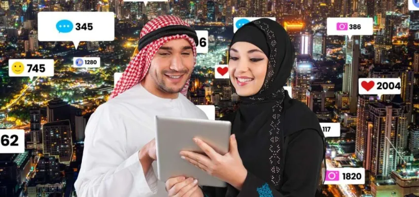 Expert team working on social media development in Qatar